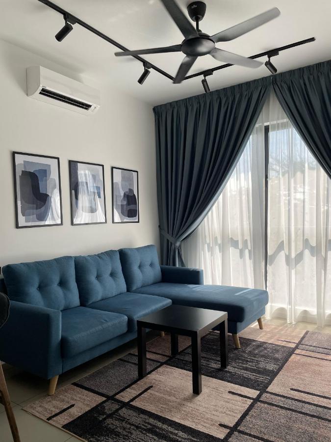 Stayje Putrajaya, 5 Minutes To Ioi City Mall, Wifi , Netflix, Free Parking Eksteriør billede